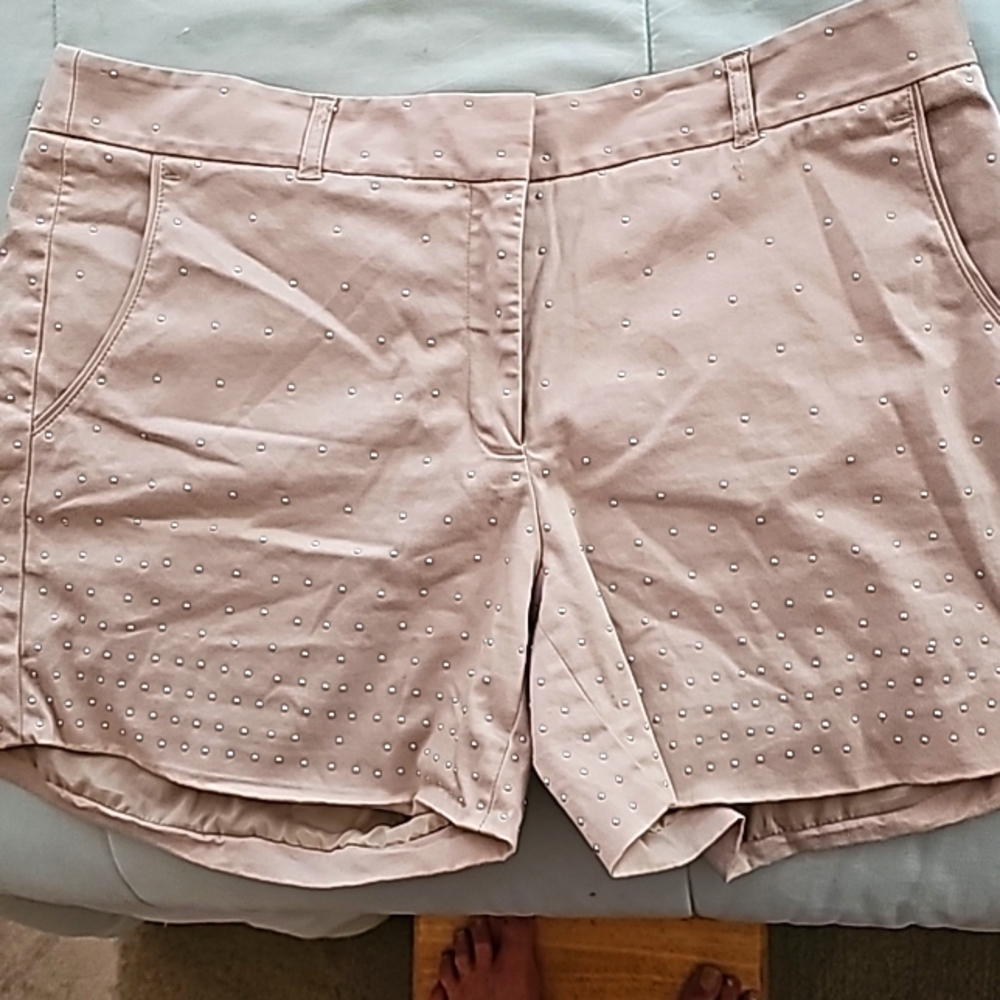 White/Black Studded Tailored Beige/Tan Sliver Studded Women's Sz 14 Shorts